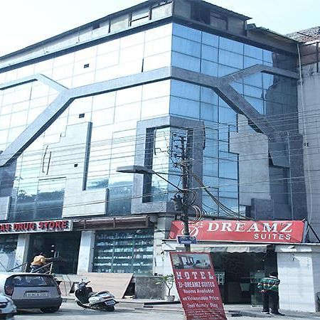 Dreamz Suites Yeni Delhi Dış mekan fotoğraf